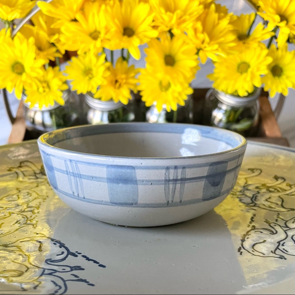 Louisville Stoneware•VINTAGE and LIKE NEW•Gaggle of Geese•Chip/Dip Platter+Bowl - Picture 7 of 15